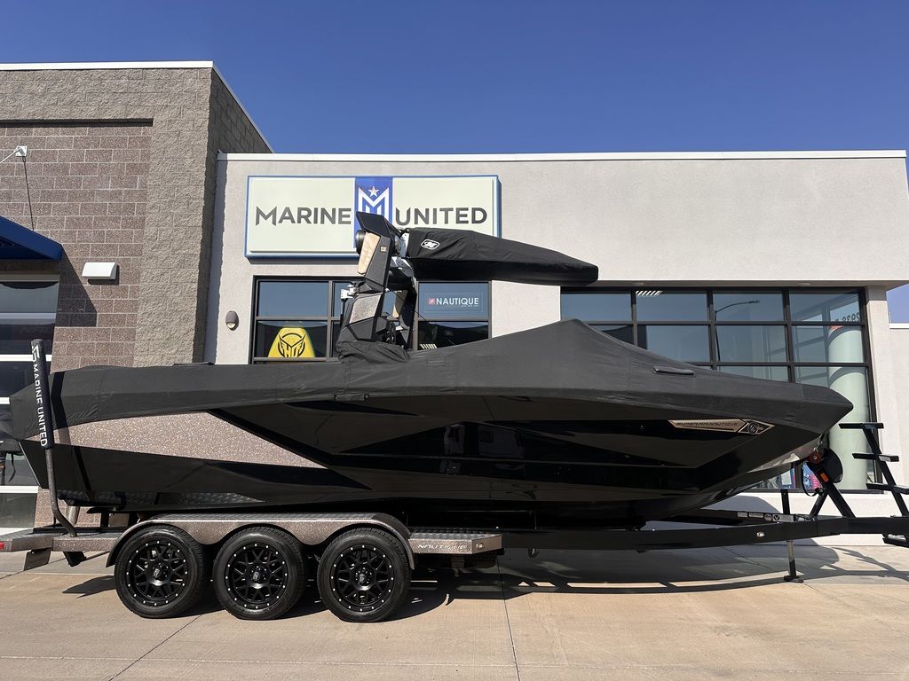 2022 Nautique G25