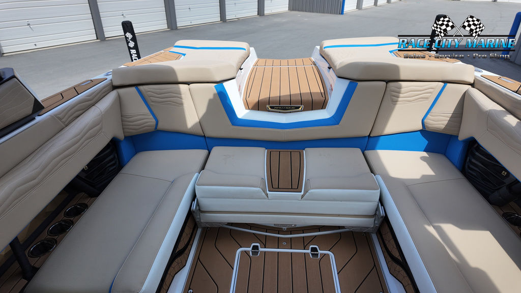 2025 Nautique G23