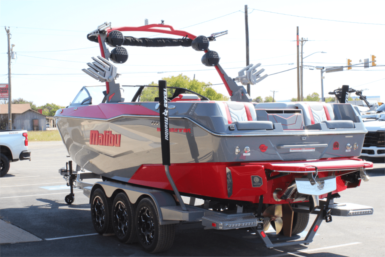 2025 Malibu 25 LSV