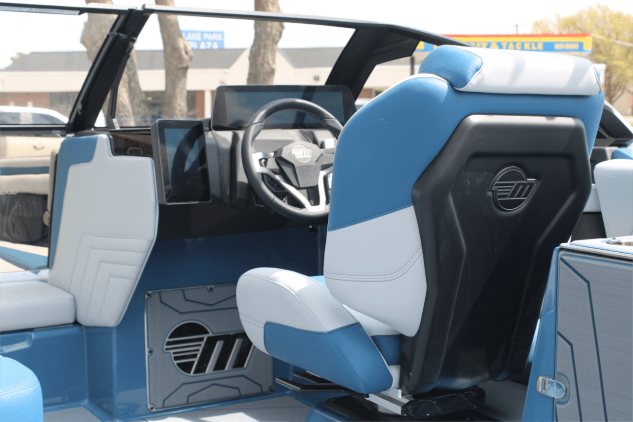 2025 Malibu 25 LSV