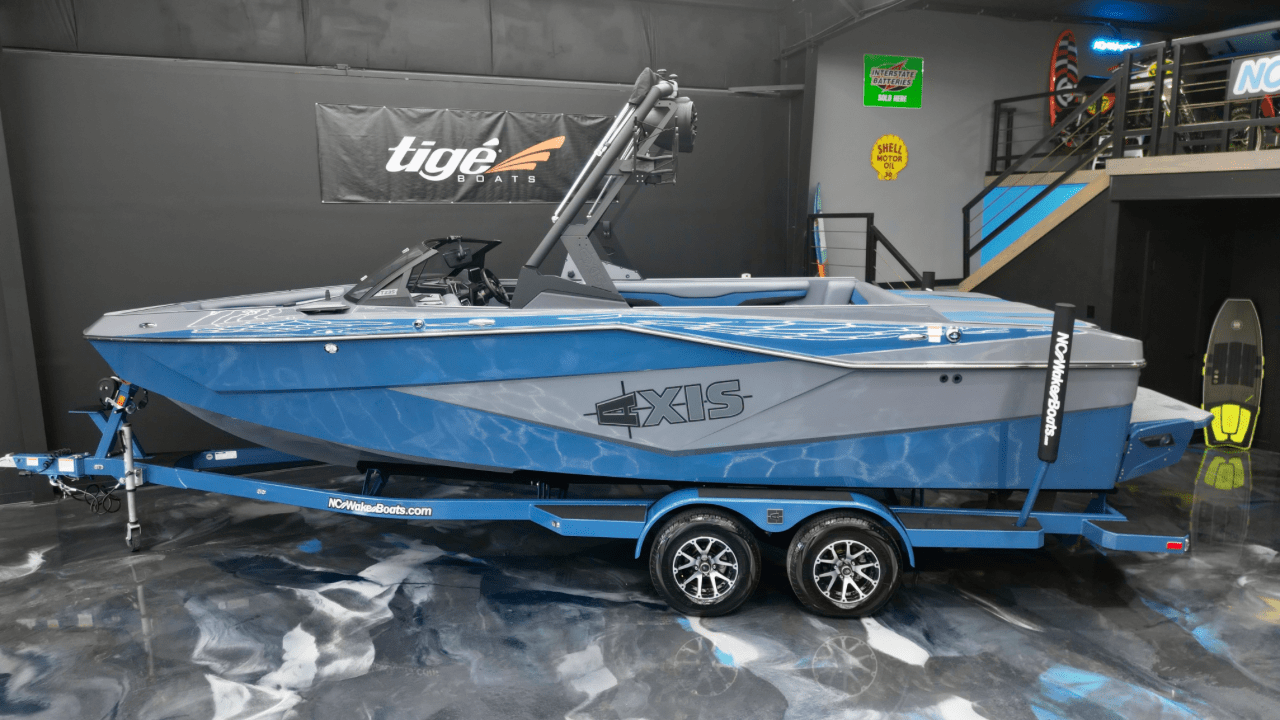 2023 Axis T235