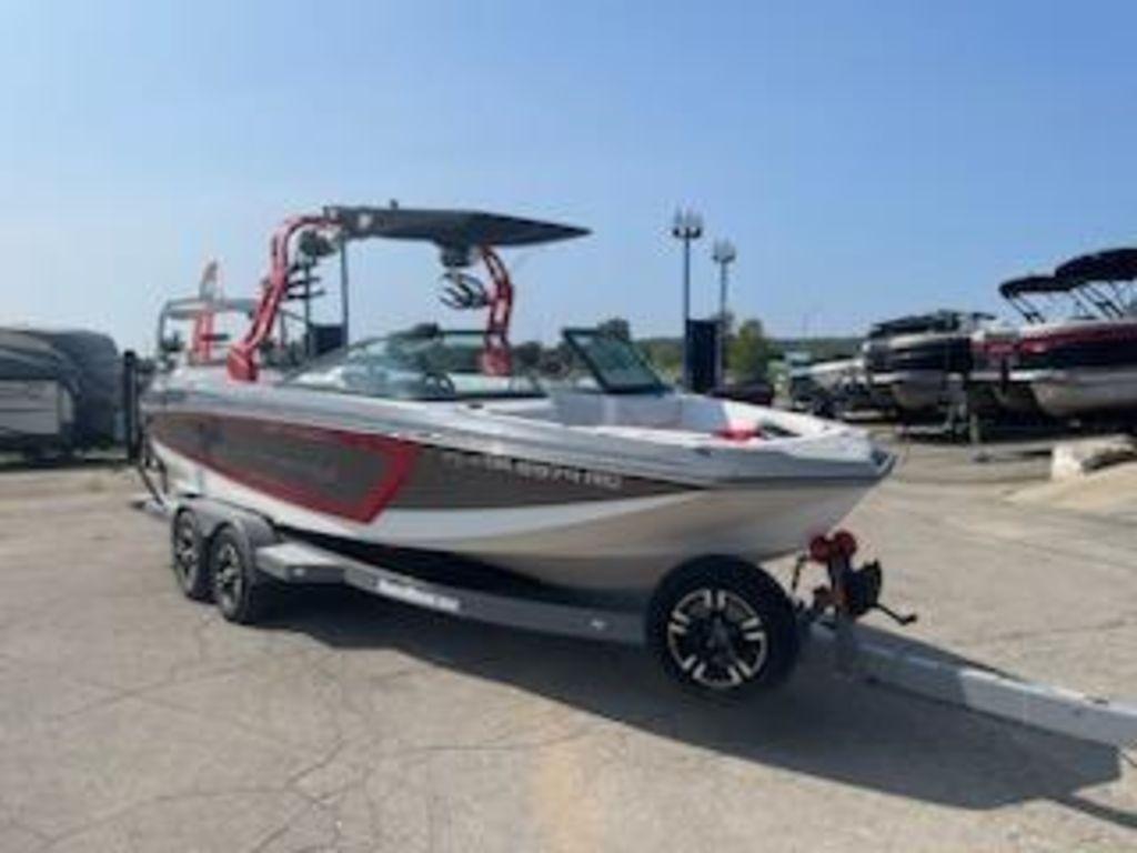 2019 Nautique GS22