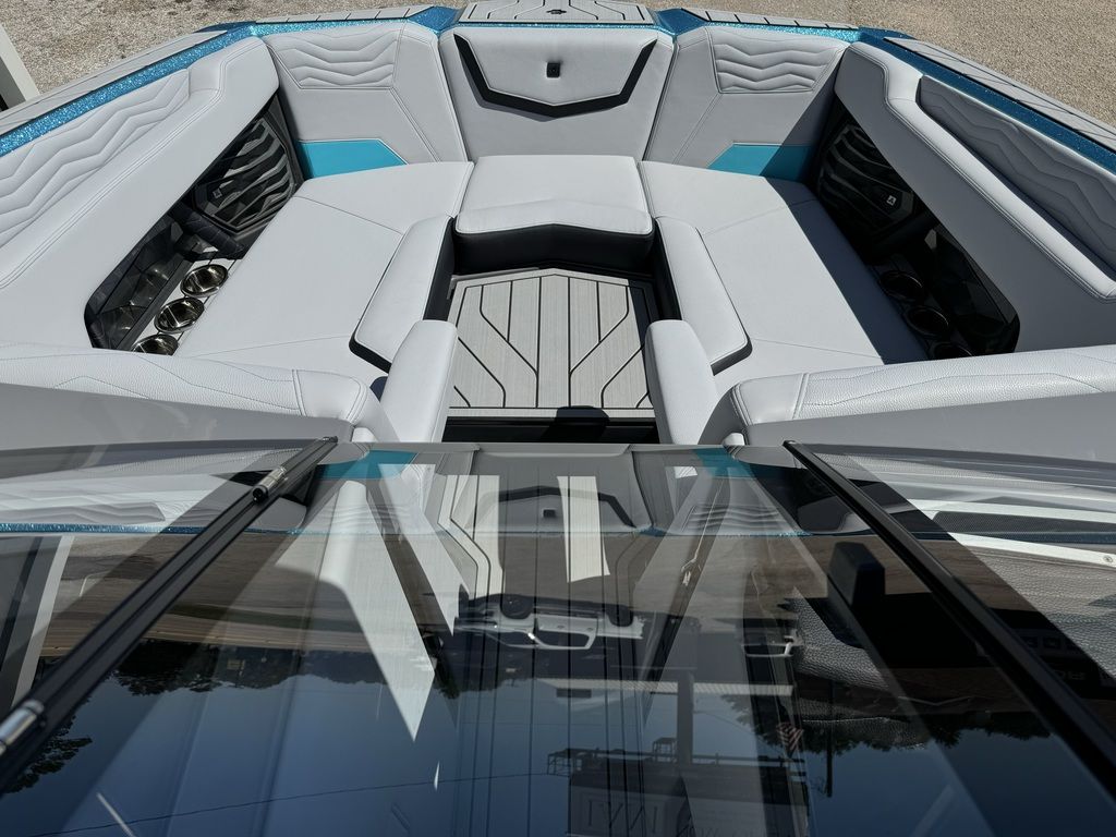 2025 Nautique Super Air Nautique G23