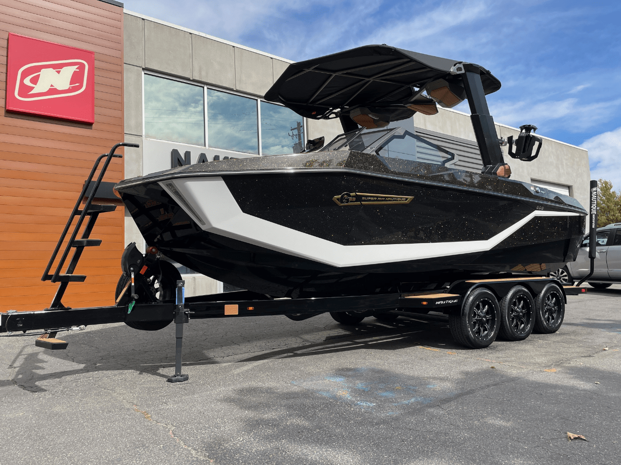 boat.Title