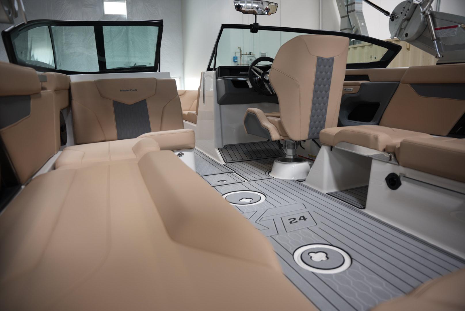 2025 MasterCraft XT24 &#8211; New Arrival!