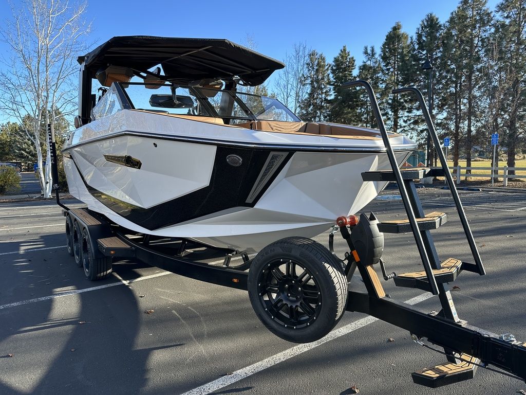 2025 Nautique Super Air Nautique G23