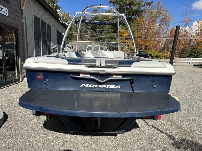 2005 Moomba Outback