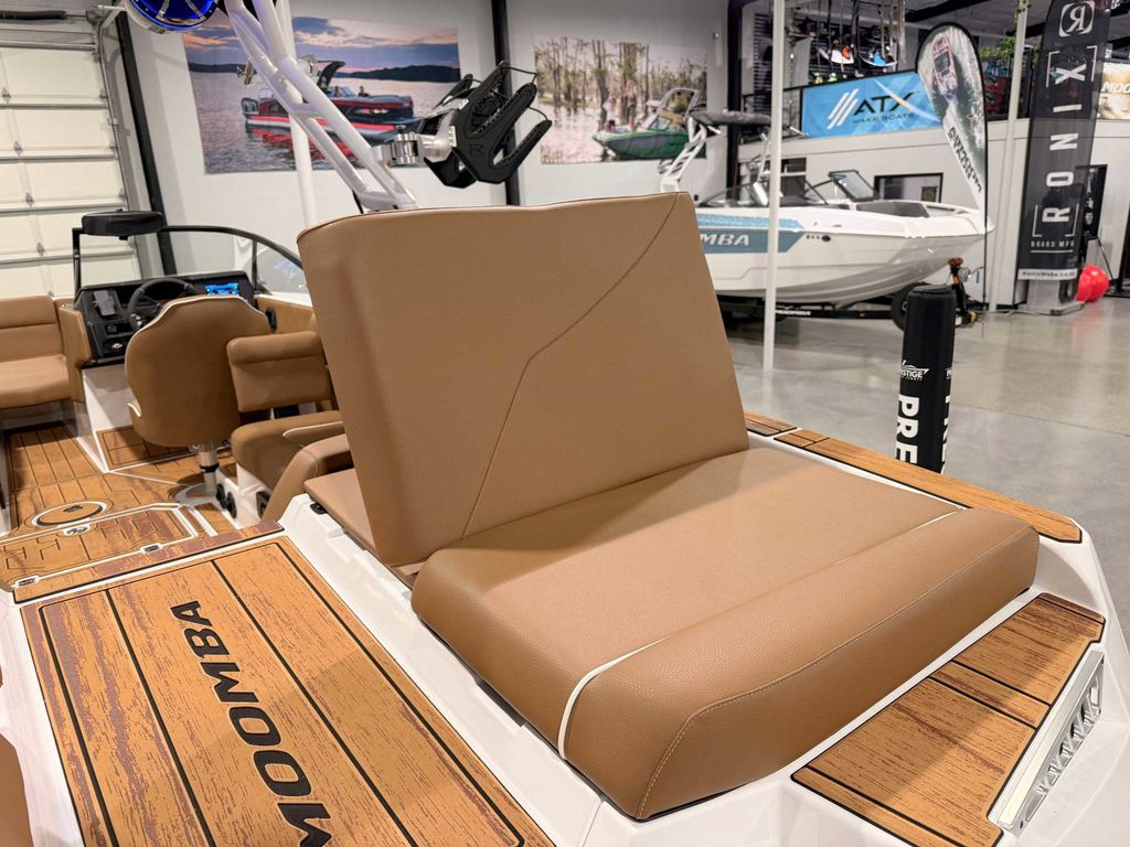 2025 MOOMBA Mojo