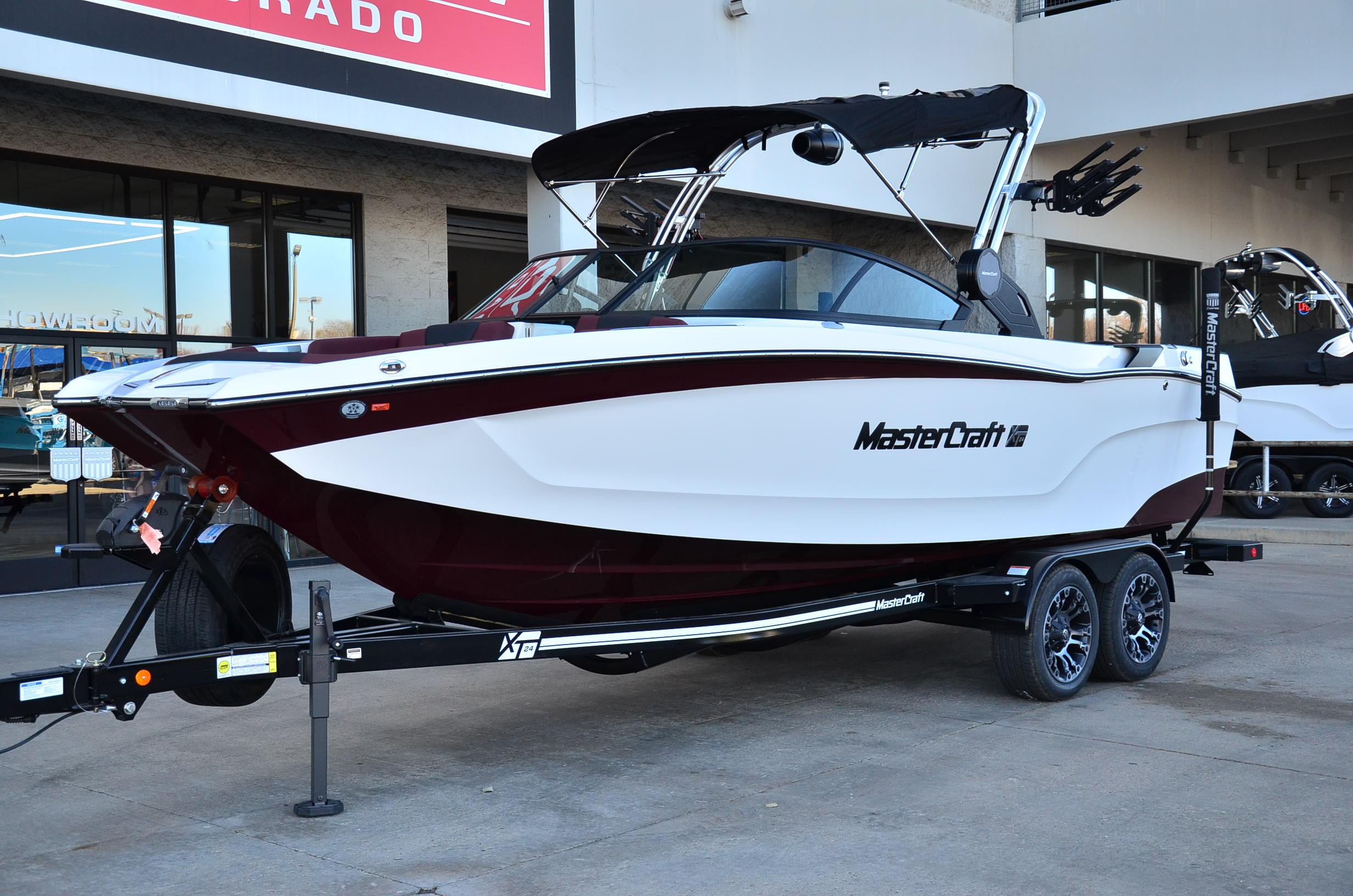 2024 MasterCraft XT24 w/ Ilmor 6.2! LOADED. Model Year End Clearance Priced!
