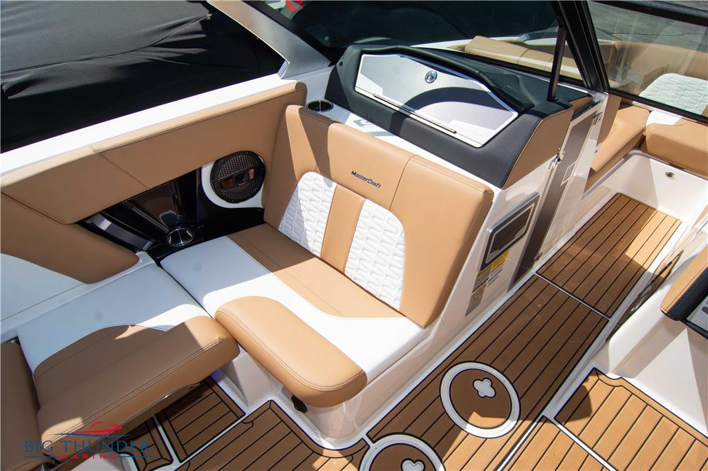 2023 MasterCraft X24