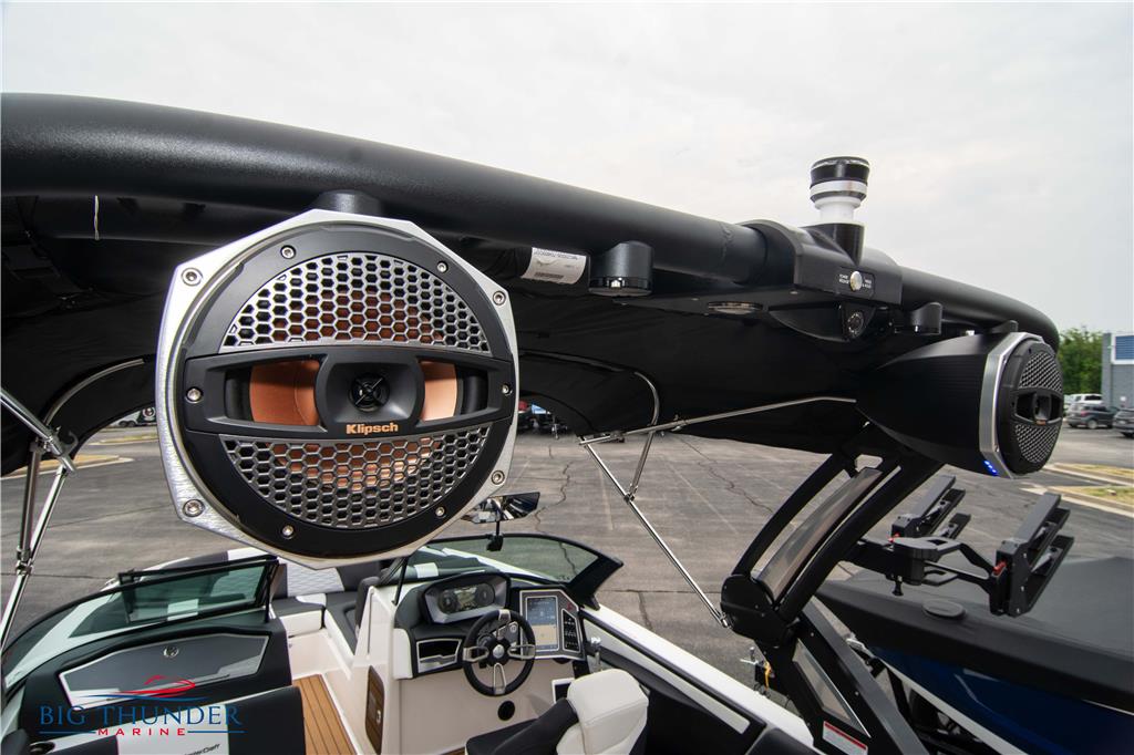 2023 MasterCraft X24