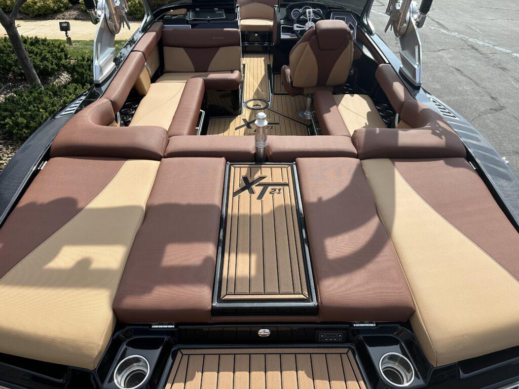 2018 MasterCraft XT21