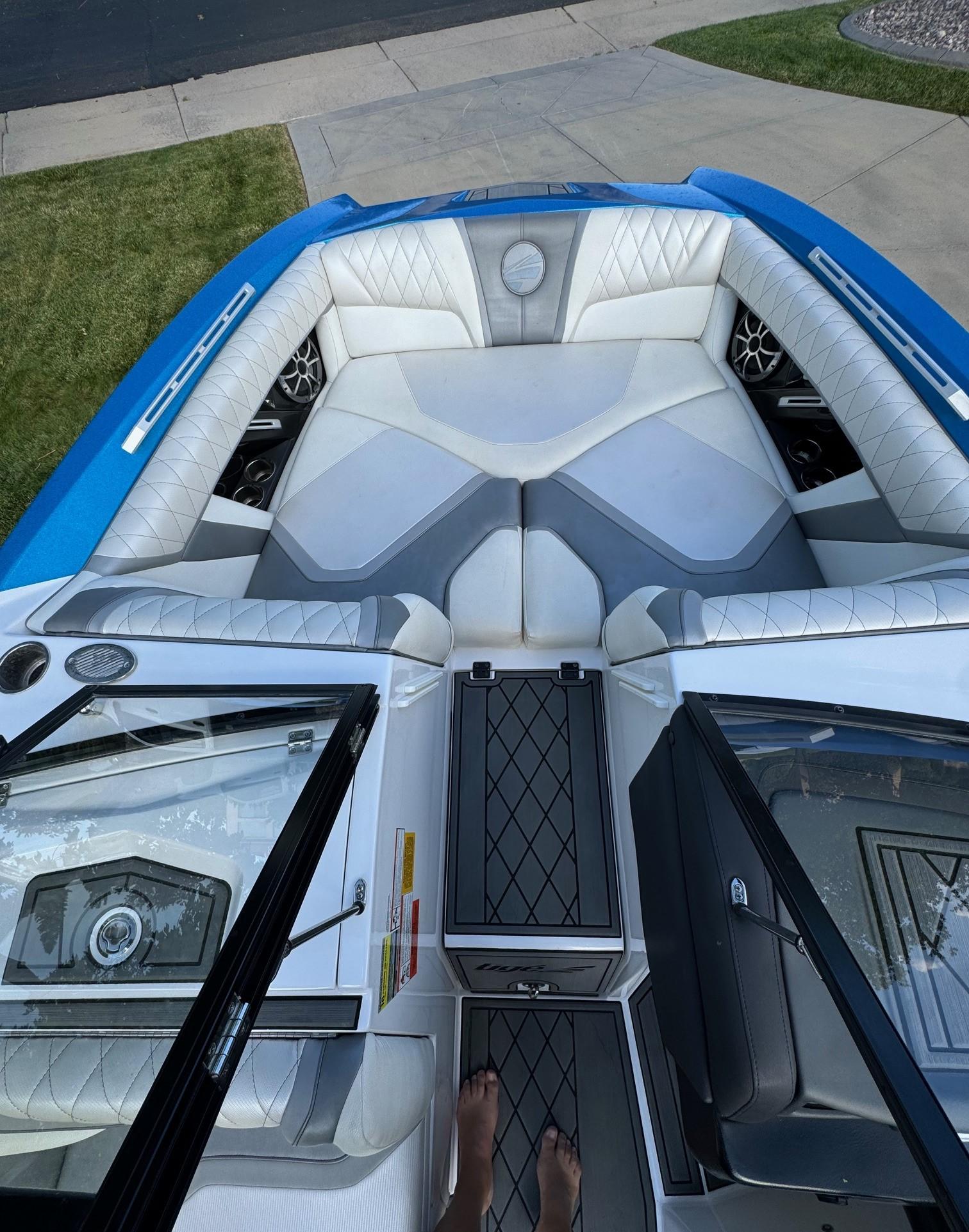 2017 23 ft Tige RZX3