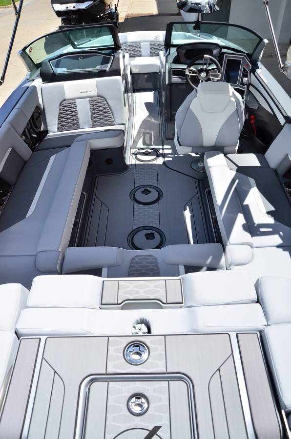 2023 MasterCraft X22 – MODEL YEAR END LIQUIDATION!