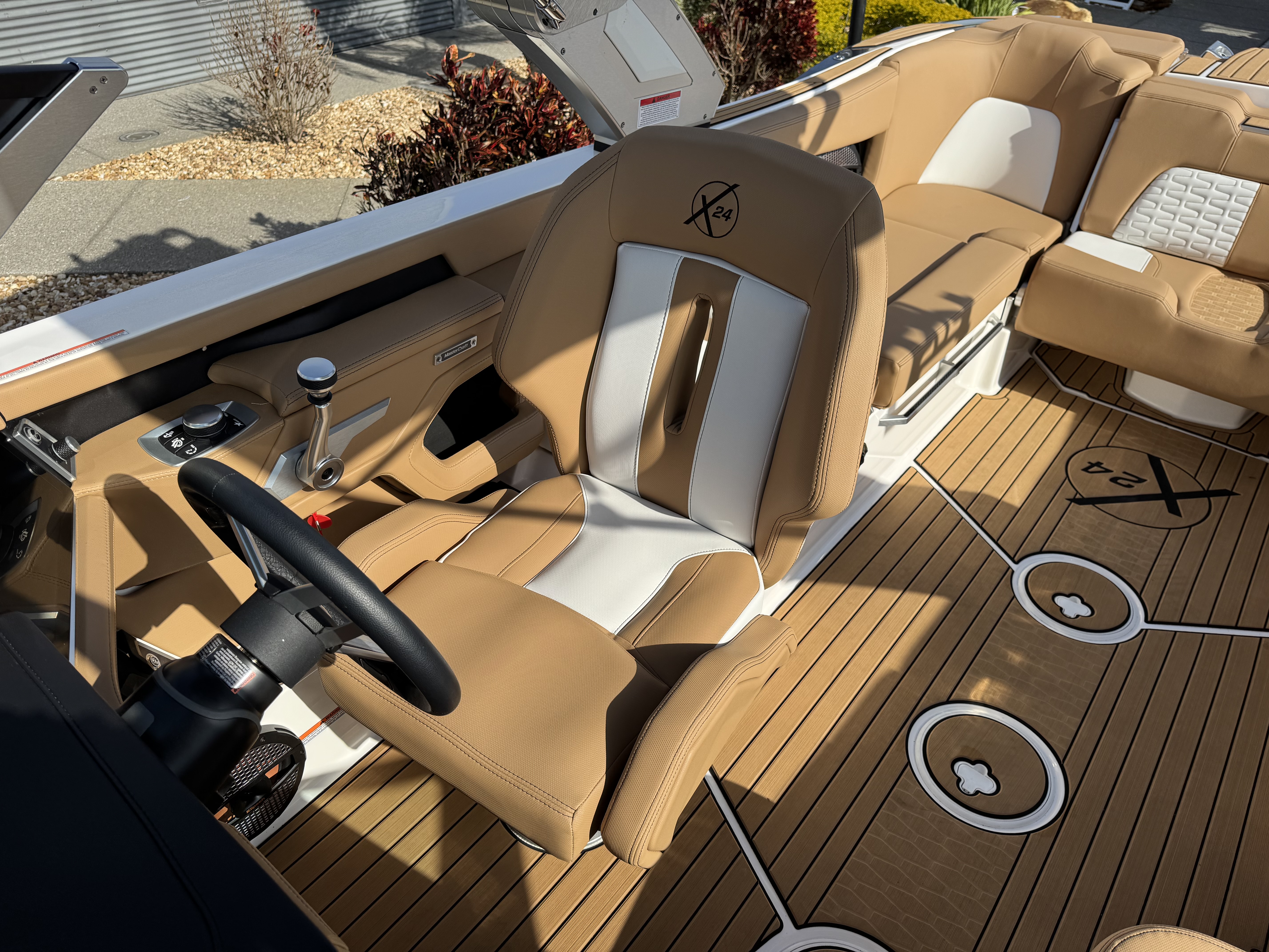 2025 MasterCraft X24