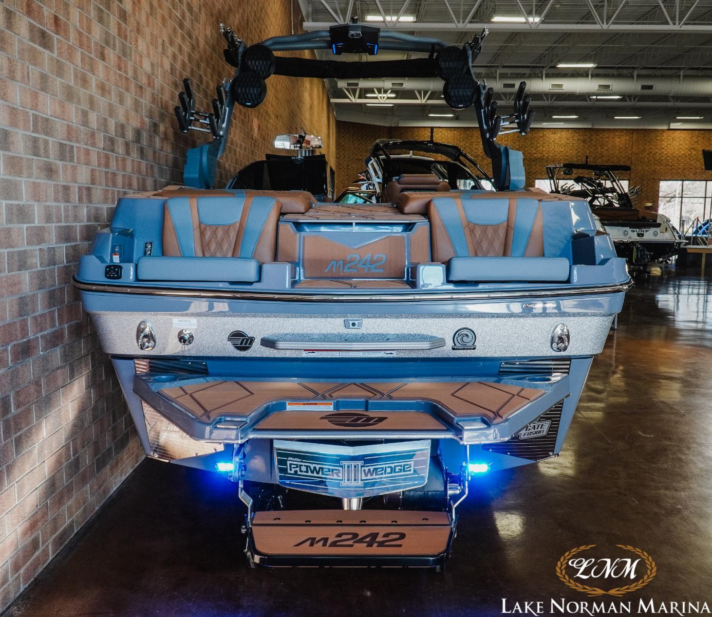 2024 Malibu M242