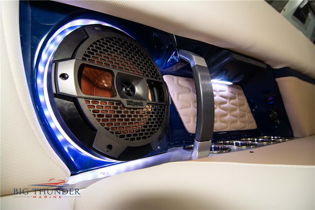 2022 MasterCraft X24