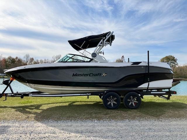 2024 MasterCraft XT25