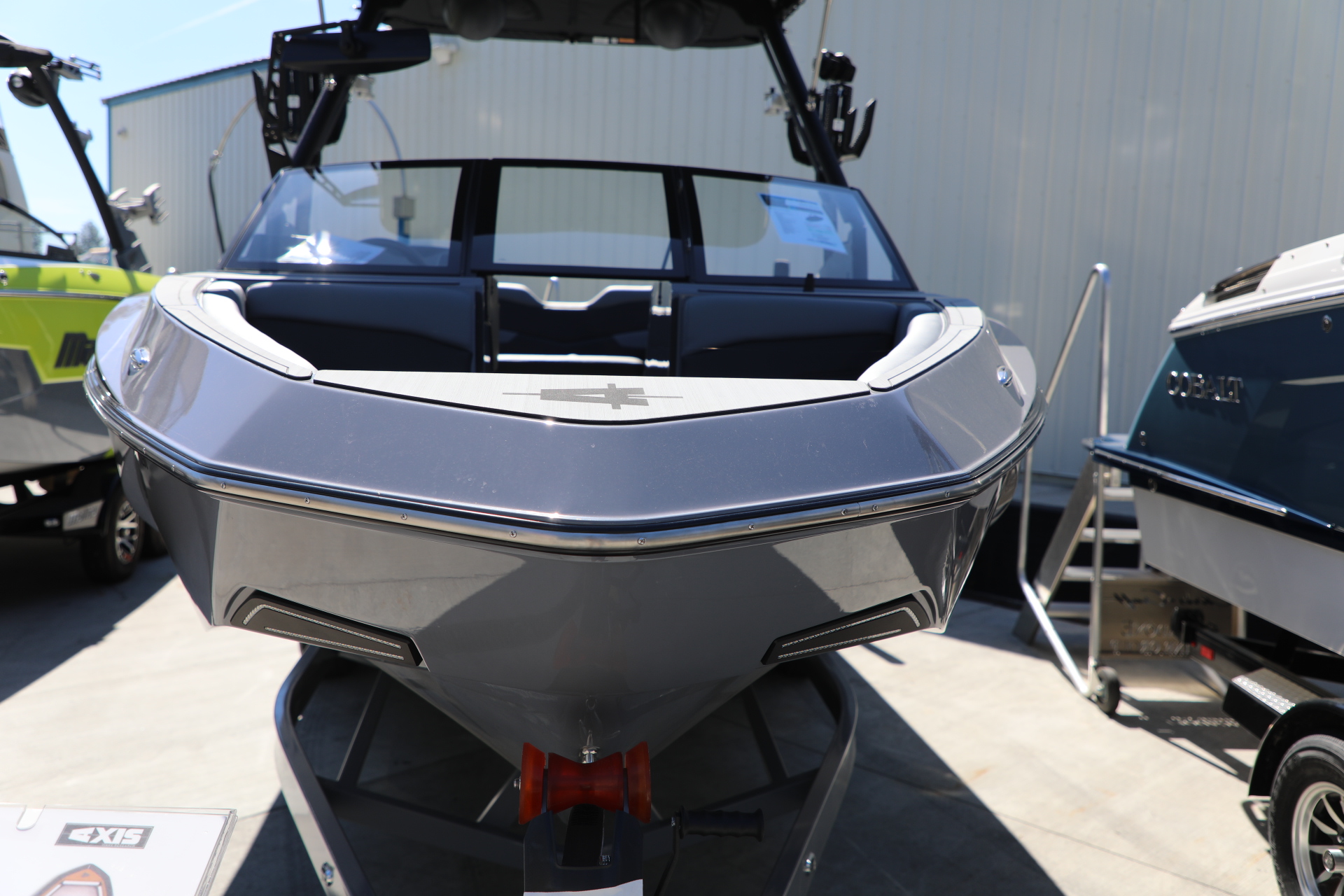 2024 Axis T250