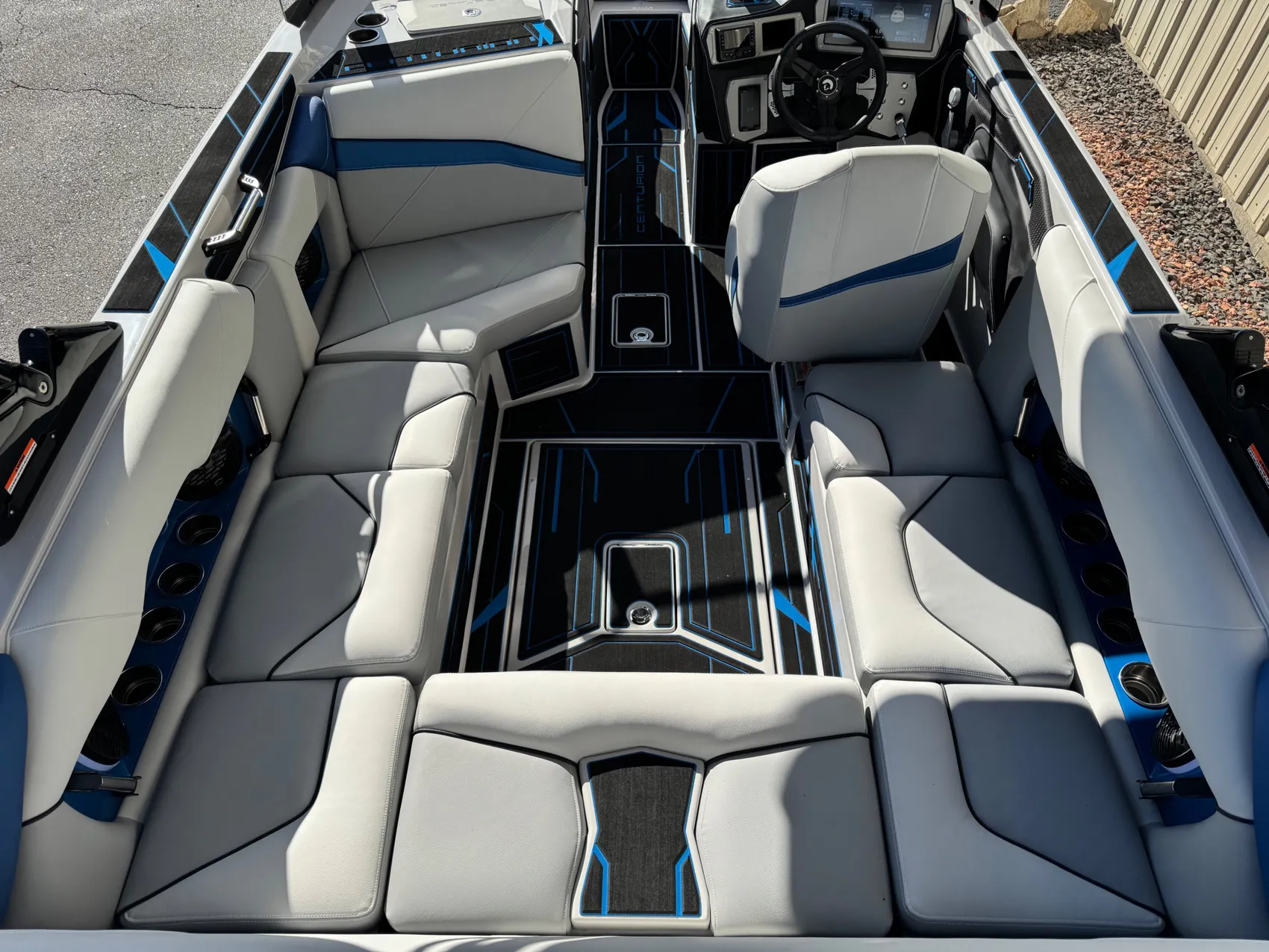 2025 Centurion NV233