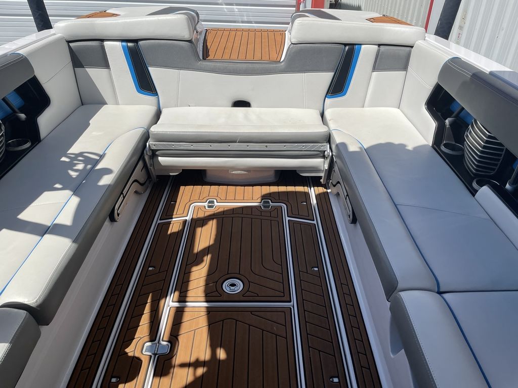 2013 Nautique G25