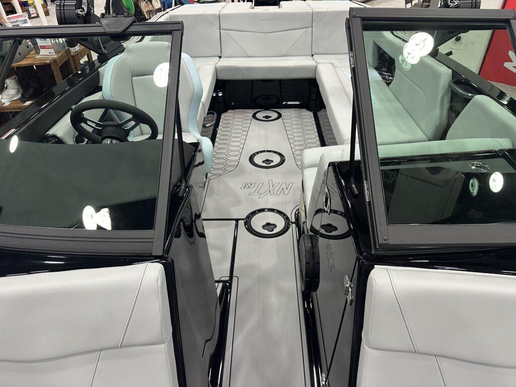 2025 MasterCraft NXT23