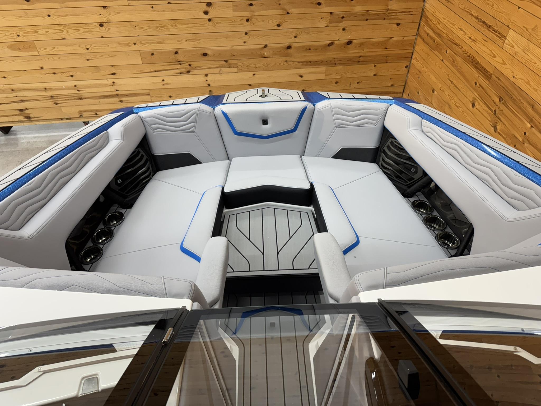 2025 Nautique G23 Icon