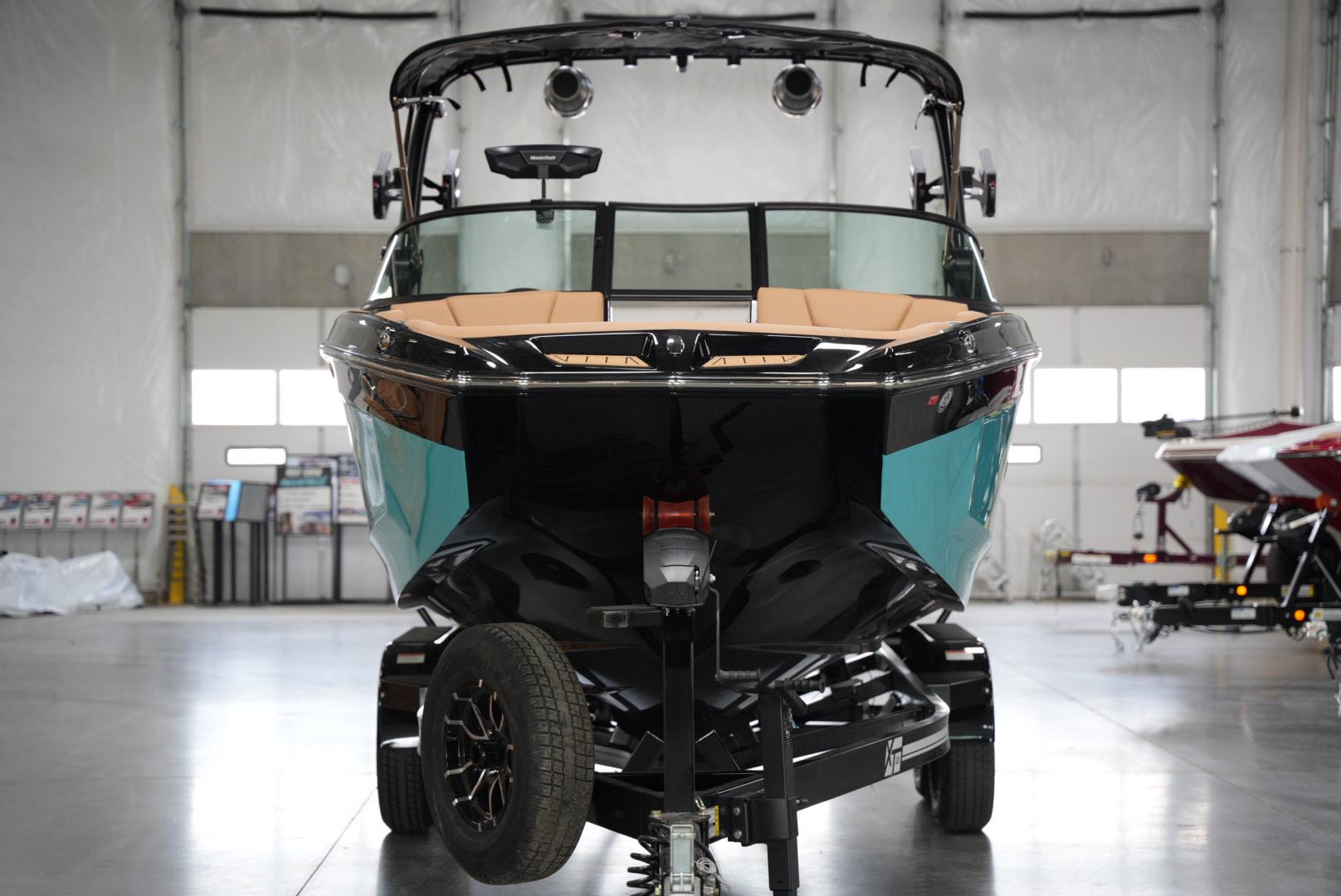 2025 MasterCraft XT22 – ALL NEW FEATURES!