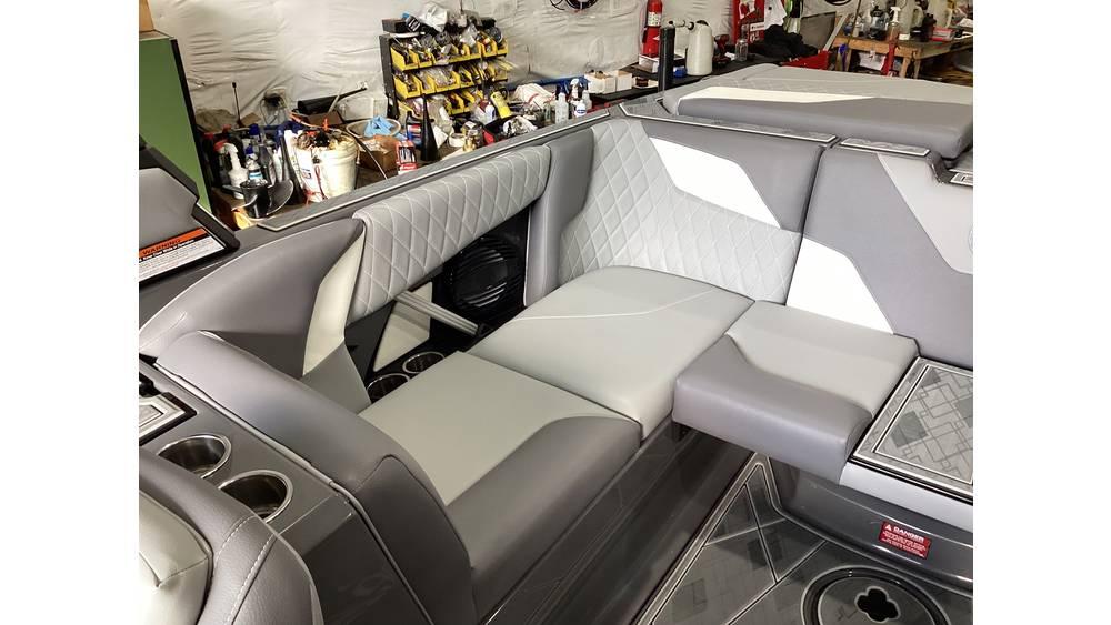 2025 Tige Z3 &#8211; Trailer included NICE COLOR