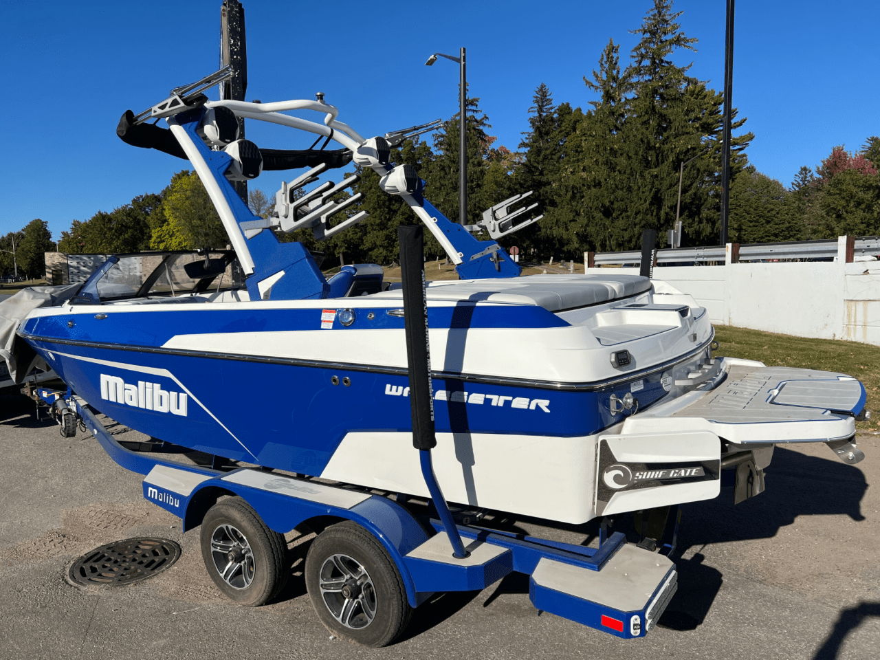 2022 MALIBU 20’ VTX Wakesetter w/ M6DI and Trl