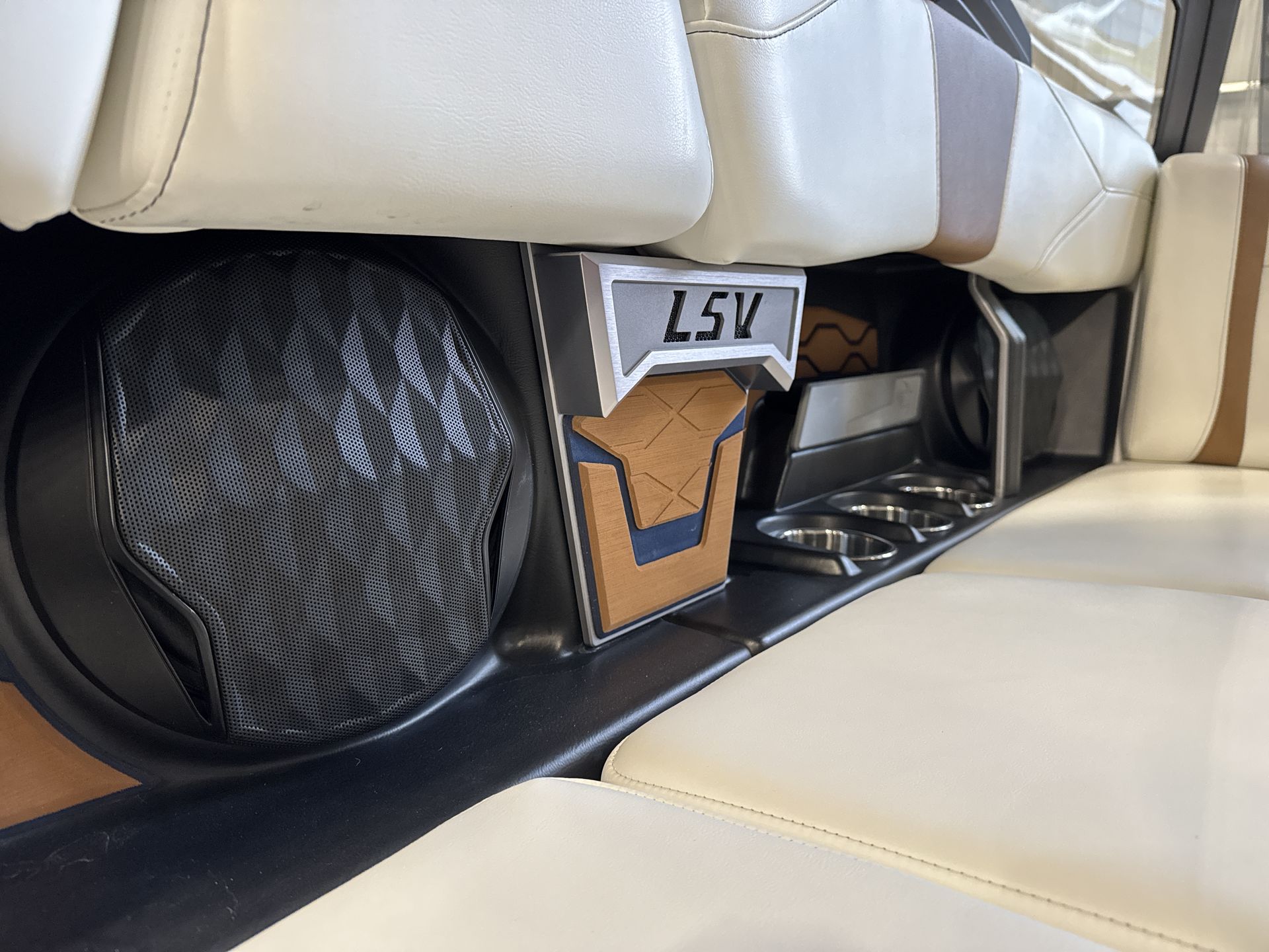 2024 Malibu 23LSV