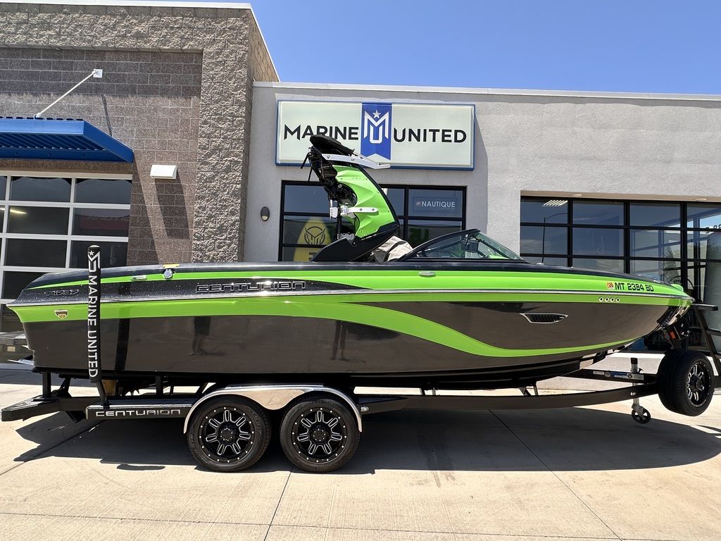boat.Title