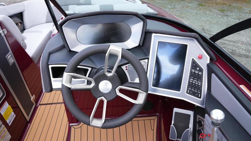 New 2023 MasterCraft X24