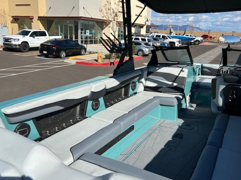 2024 Axis T250