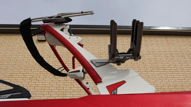 2025 MALIBU WAKESETTER 25 LSV