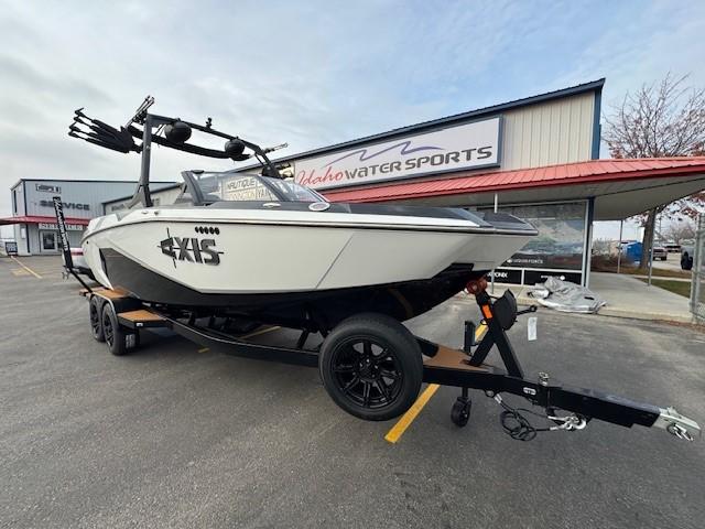boat.Title
