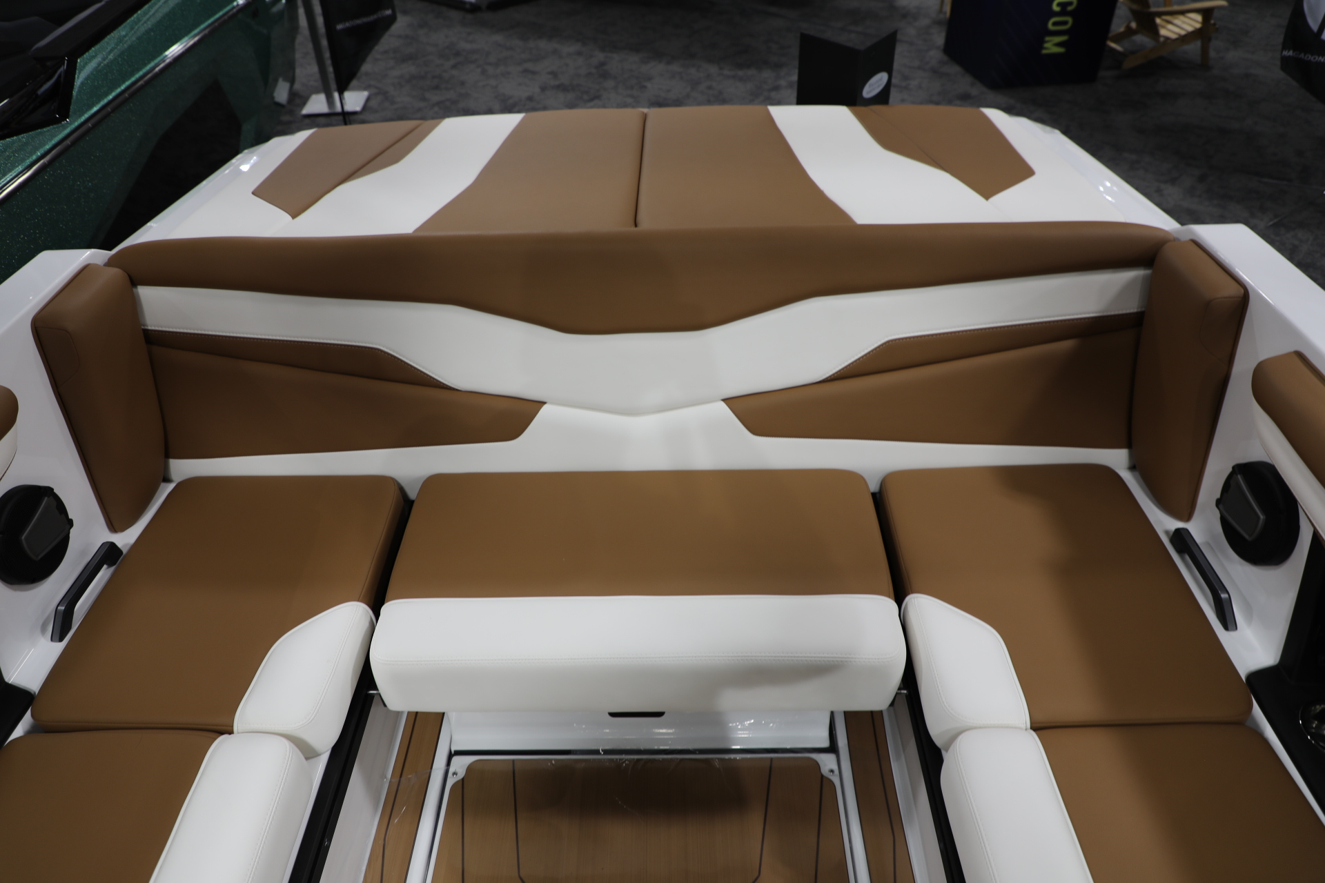 2024 Axis T235 Icon