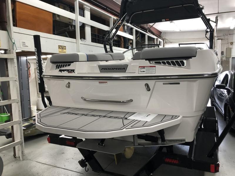 boat.Title