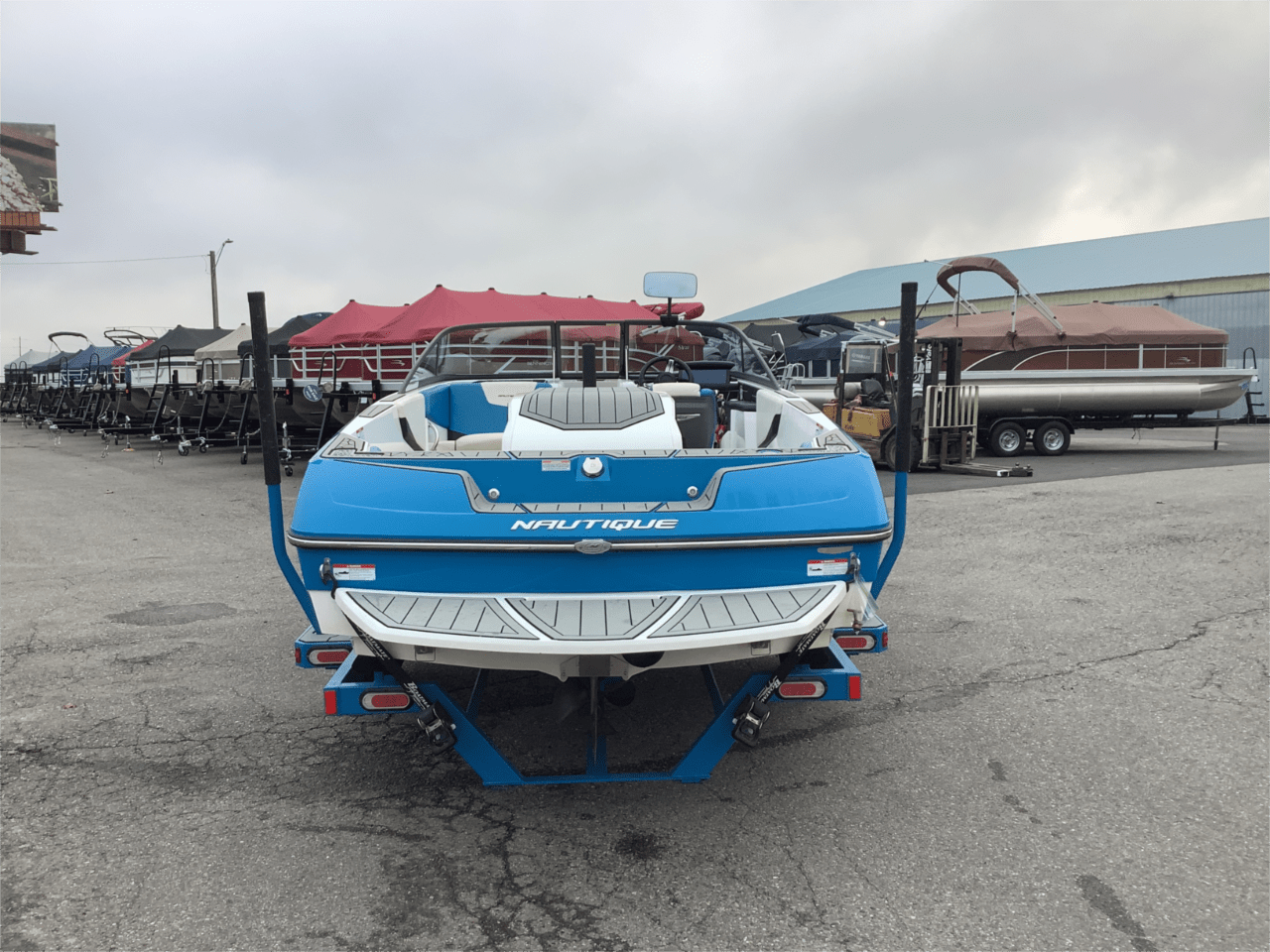 2019 Ski Nautique 200