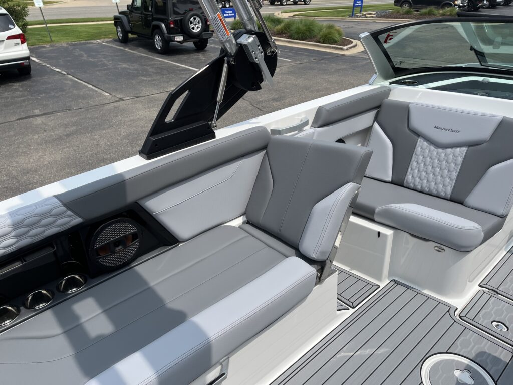 2024 MasterCraft XT25