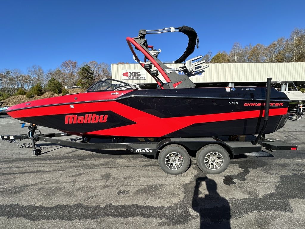 2024 malibu boats 23-MXZ