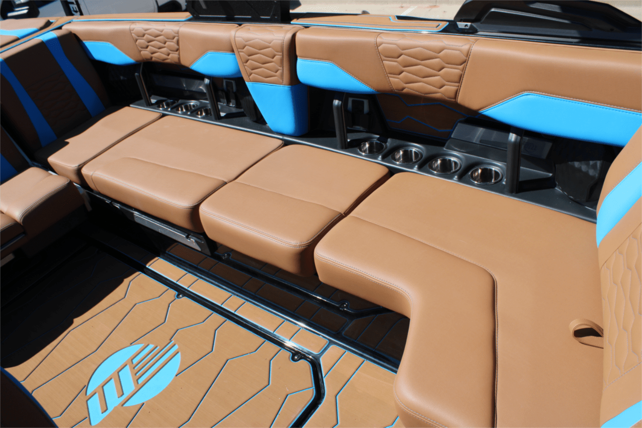 2025 Malibu 24 MXZ