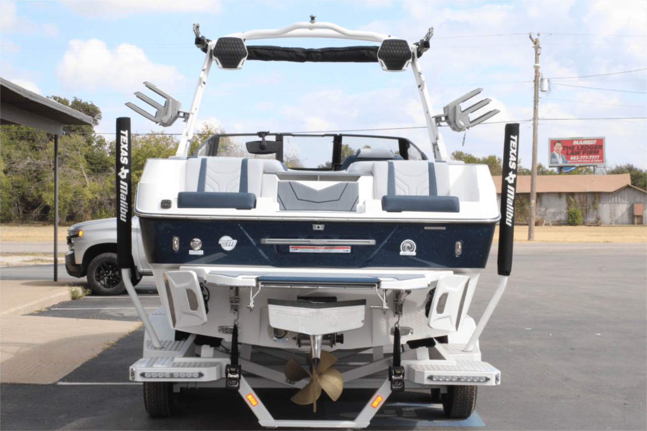 2025 Malibu 25 LSV