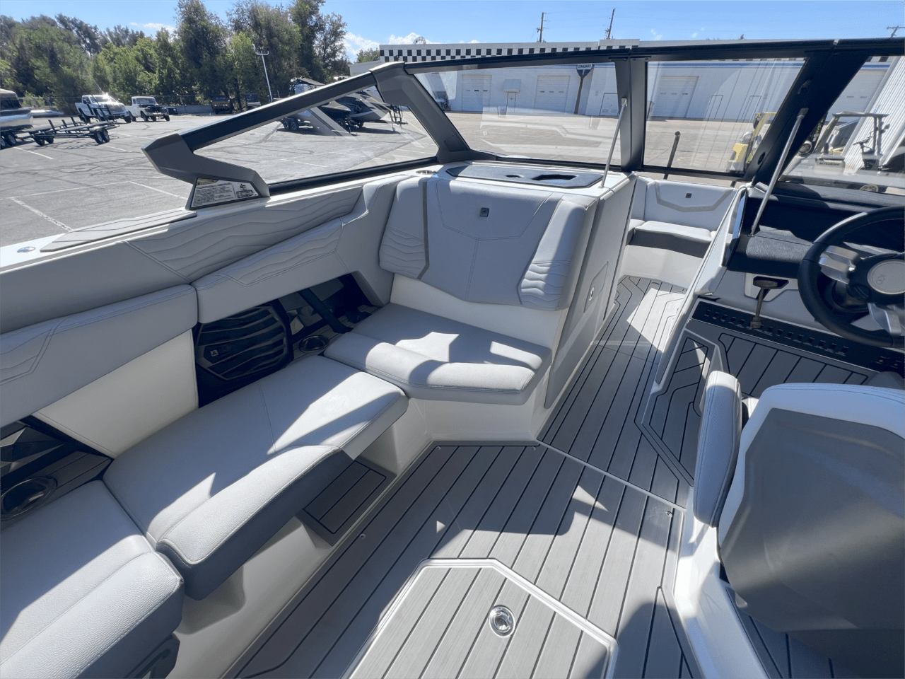 2025 Nautique G21