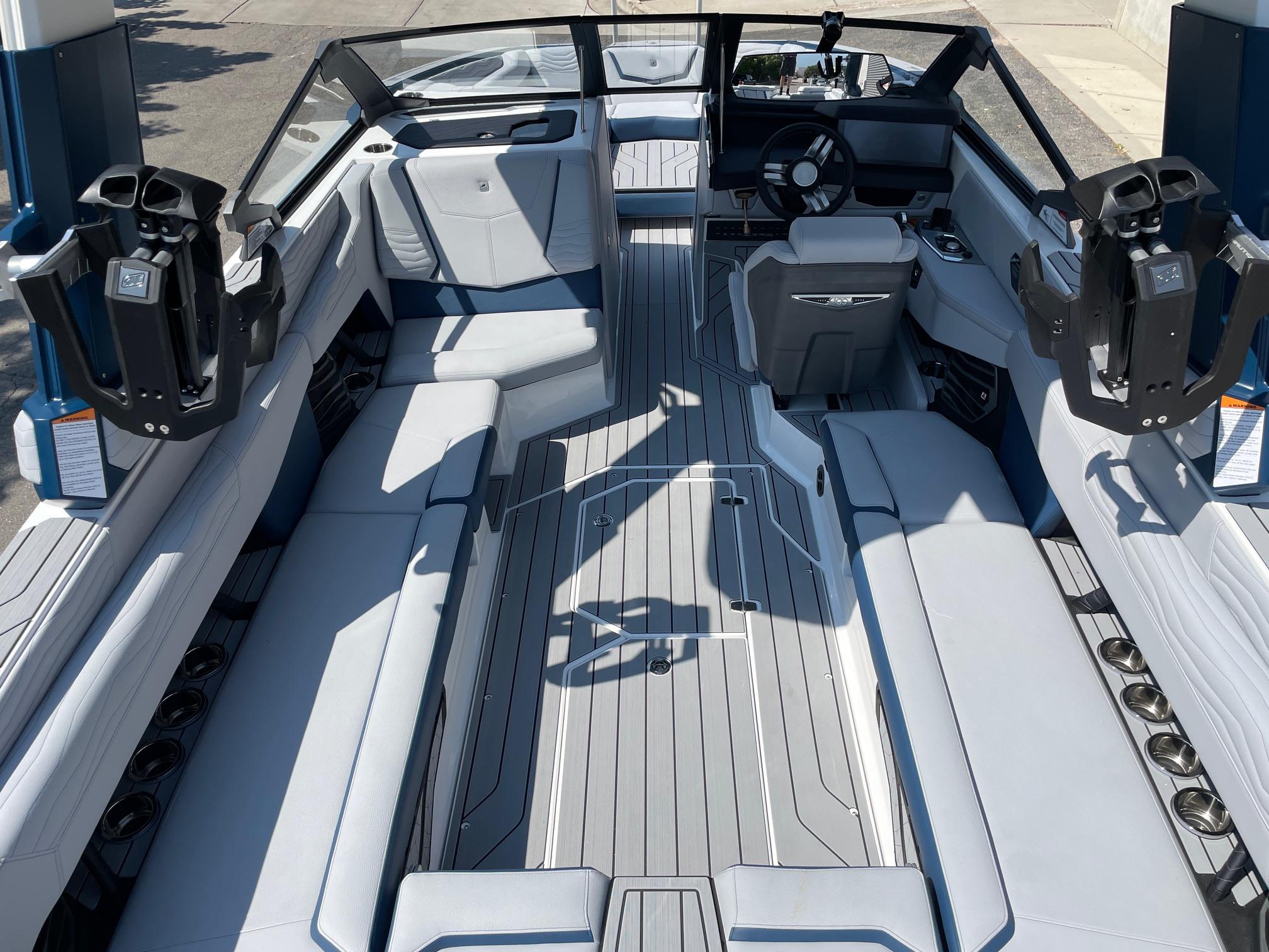 2025 NAUTIQUE G25 W/ZZ8S SUPERCHARGED POWER PLANT