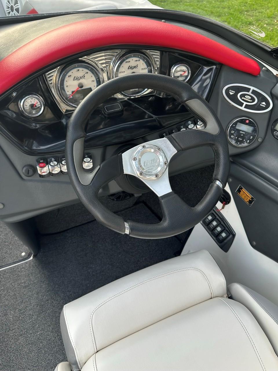2011 Tige Z1 – Low Hours and Clean