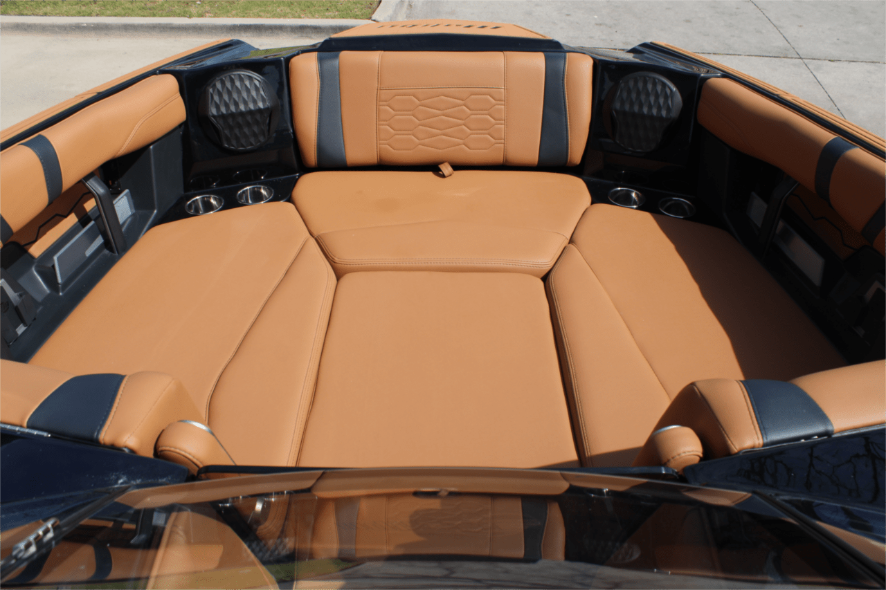 2025 Malibu 23 MXZ