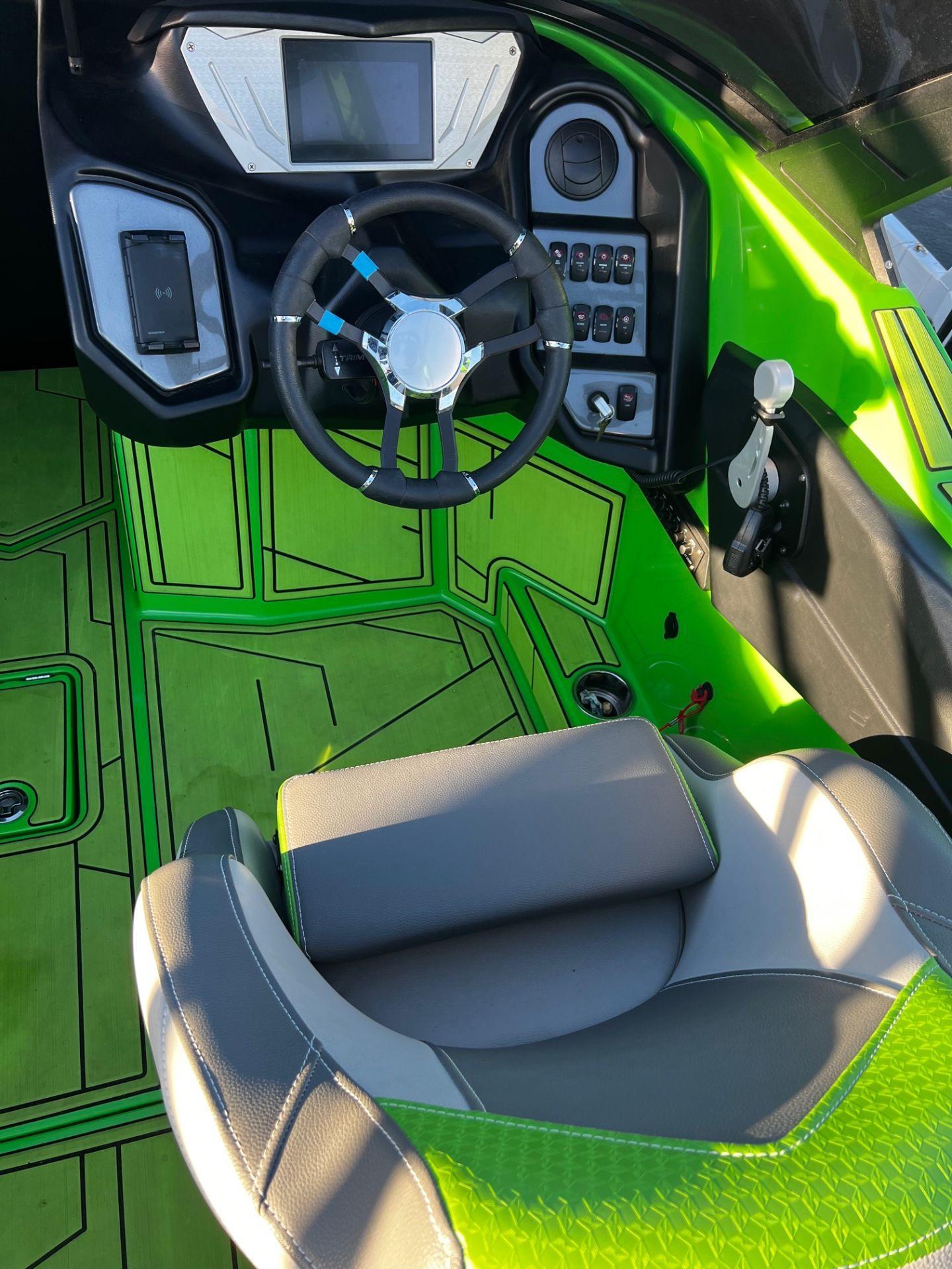 2022 Supreme ZS232 w/ Custom Audio System