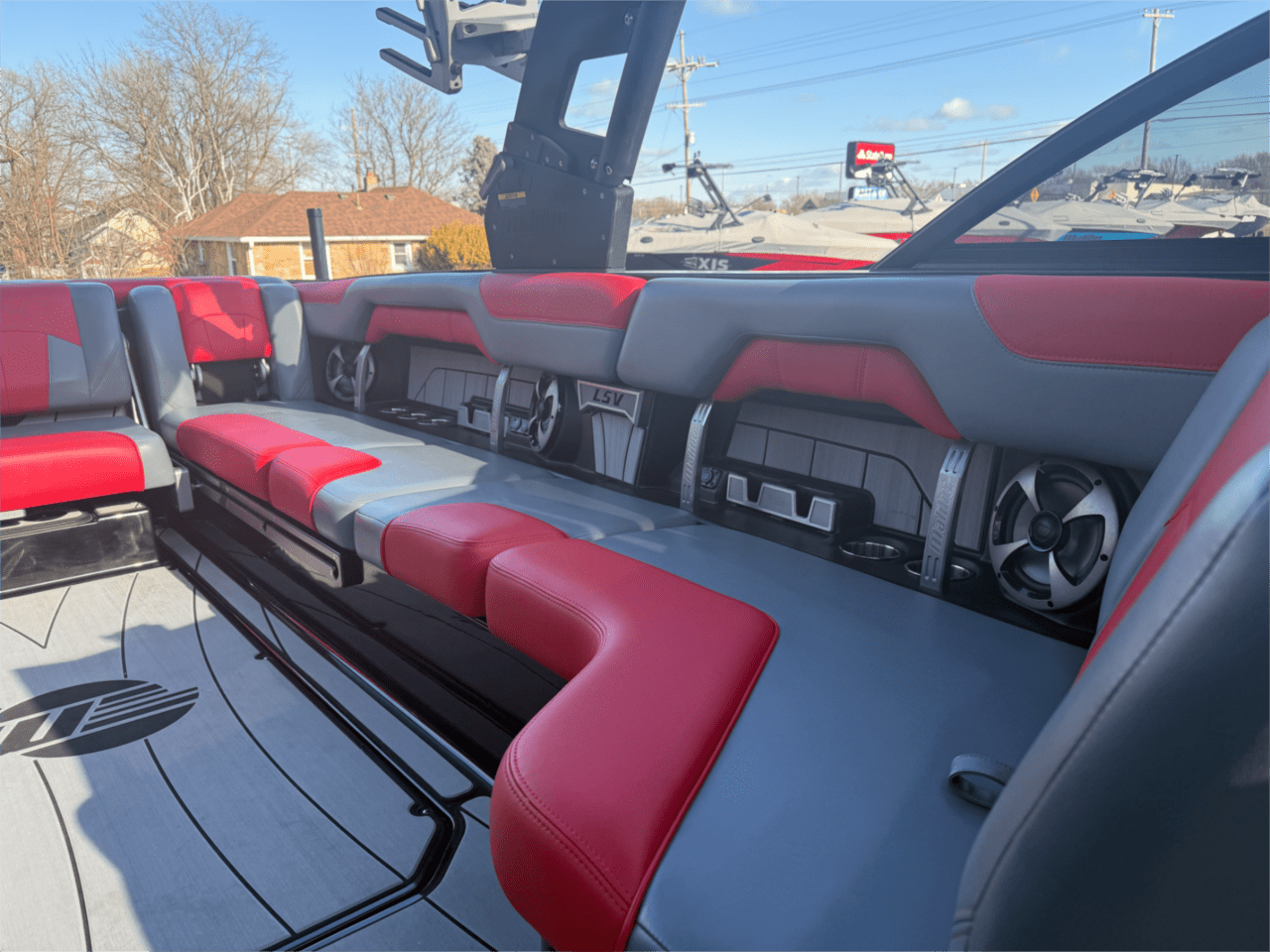 2019 Malibu Wakesetter 25LSV