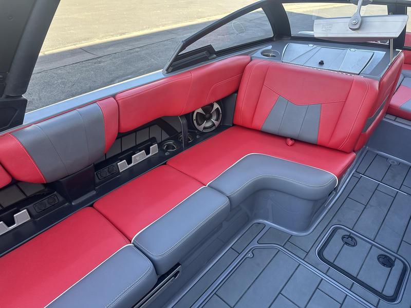2021 Malibu 23 MXZ